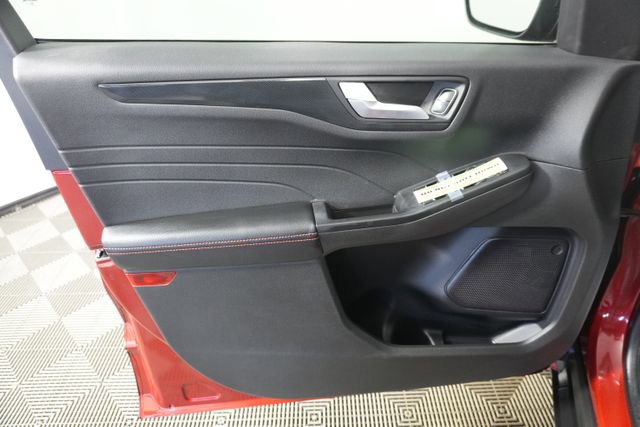 Certified 2023 Ford Escape ST-Line w/ Tech Pack #1 image 31