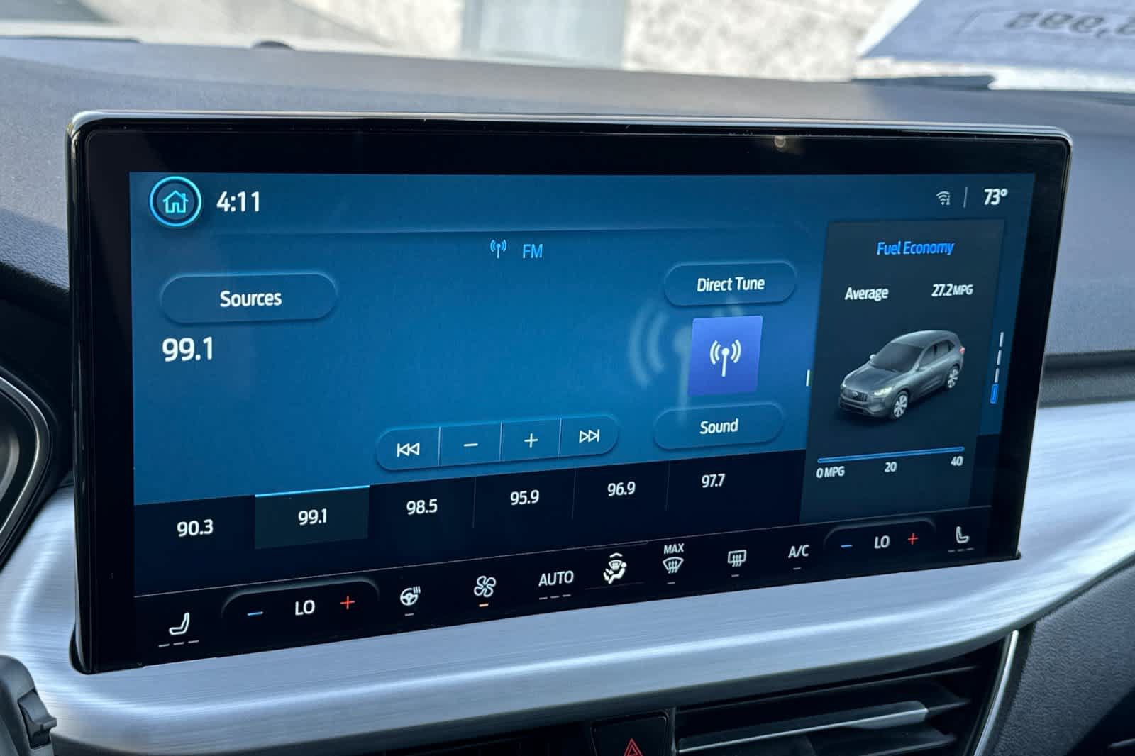 Certified 2025 Ford Escape Platinum AWD/4WD image 18