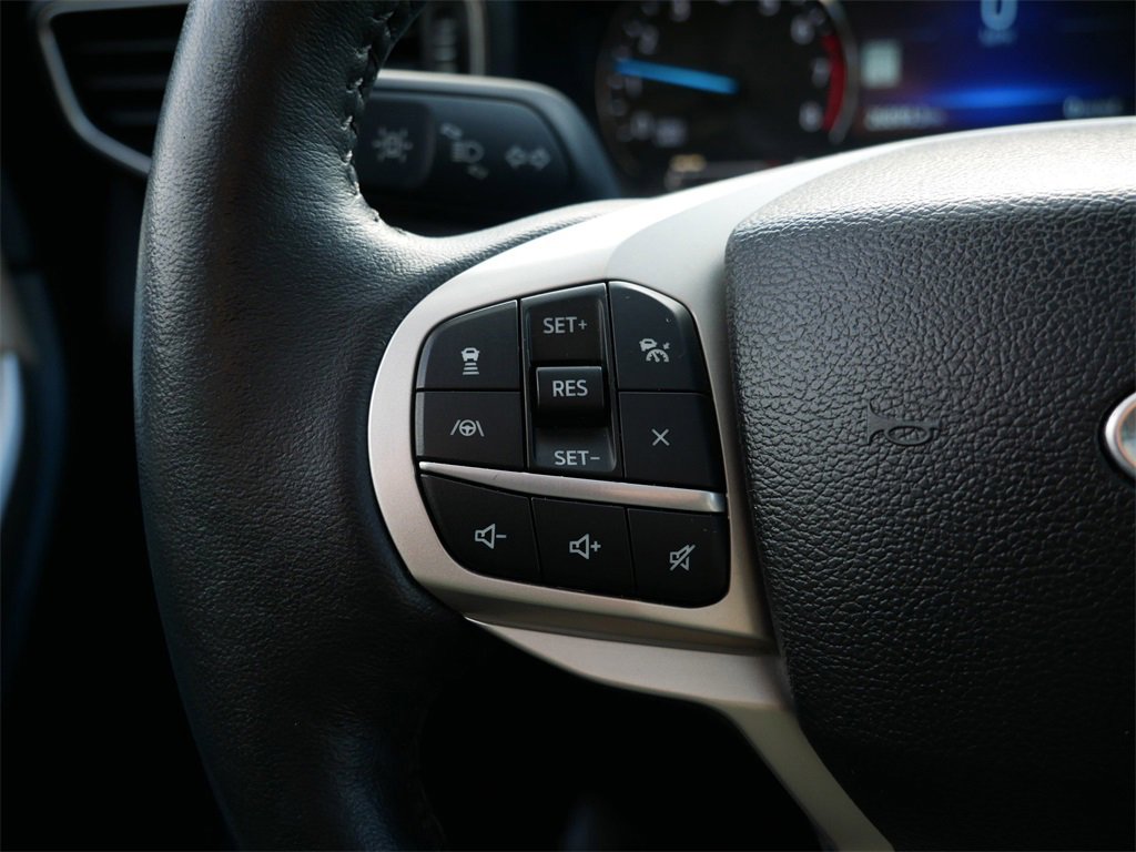 Certified 2023 Ford Explorer Limited w/ Limited Technology Package image 18