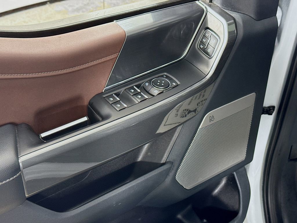 Certified 2022 Ford F150 Lariat w/ Equipment Group 502A High image 21