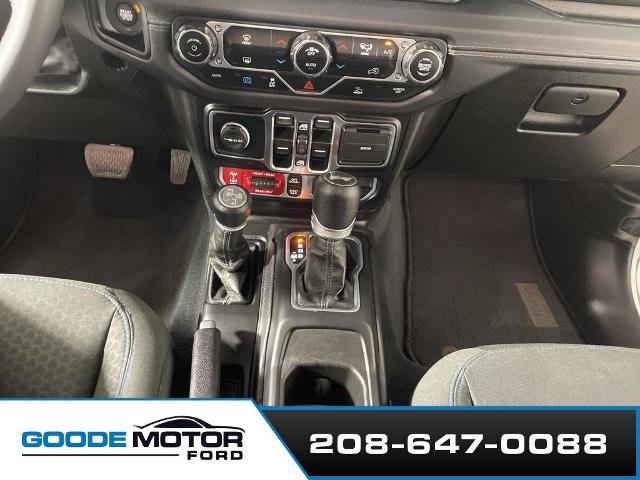 Used 2024 Jeep Wrangler Unlimited Rubicon 4xe AWD/4WD image 17