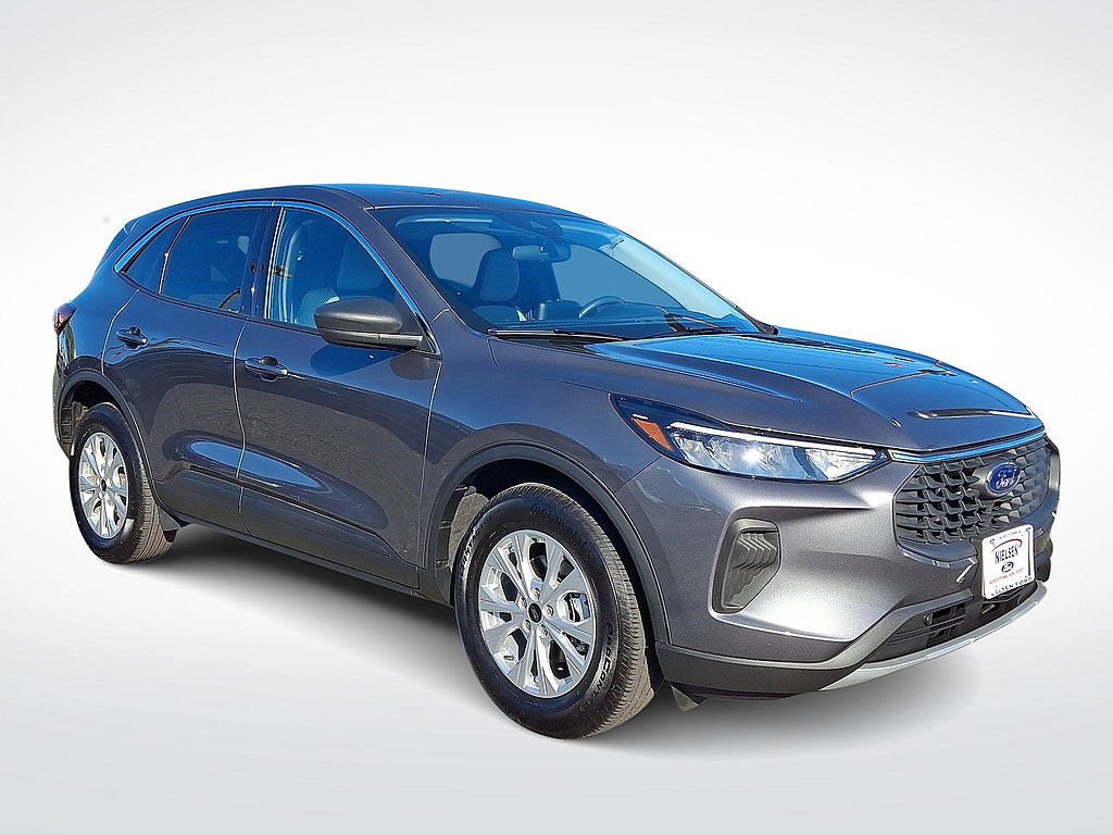 Certified 2023 Ford Escape Active AWD/4WD image 1
