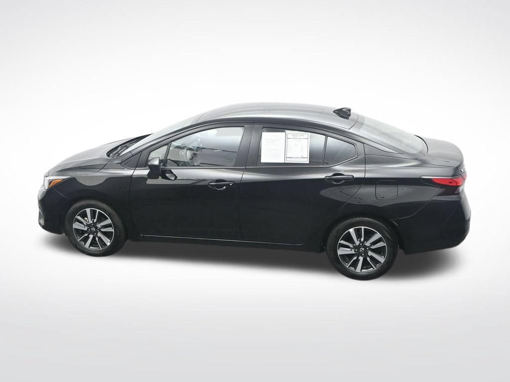 Used 2025 Nissan Versa SV FWD image 35