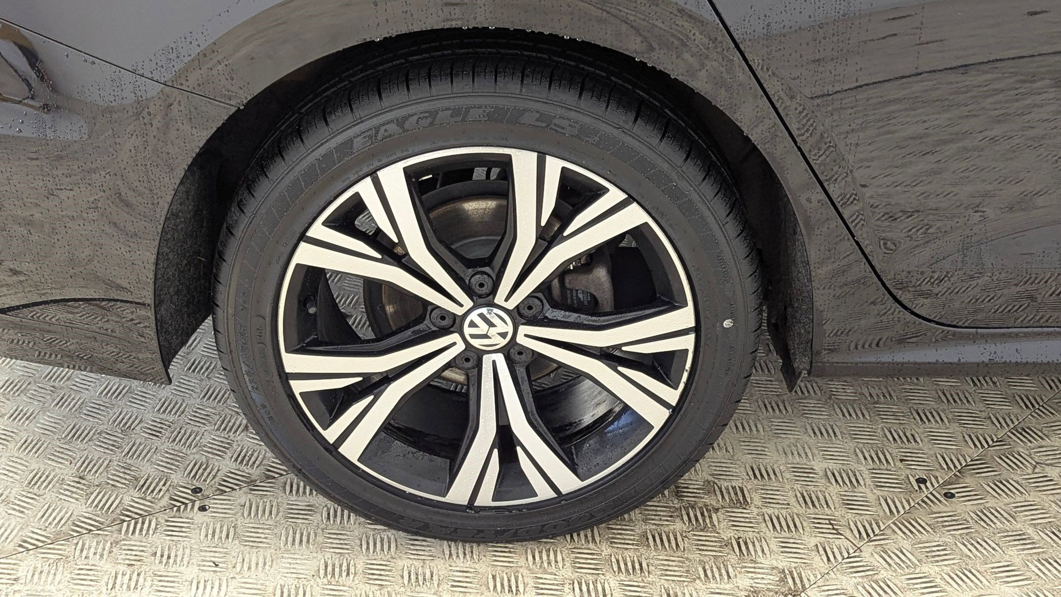 Used 2022 Volkswagen Passat 2.0T SE image 11