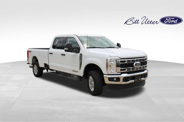 Certified 2026 Ford F250 XLT AWD/4WD image 3