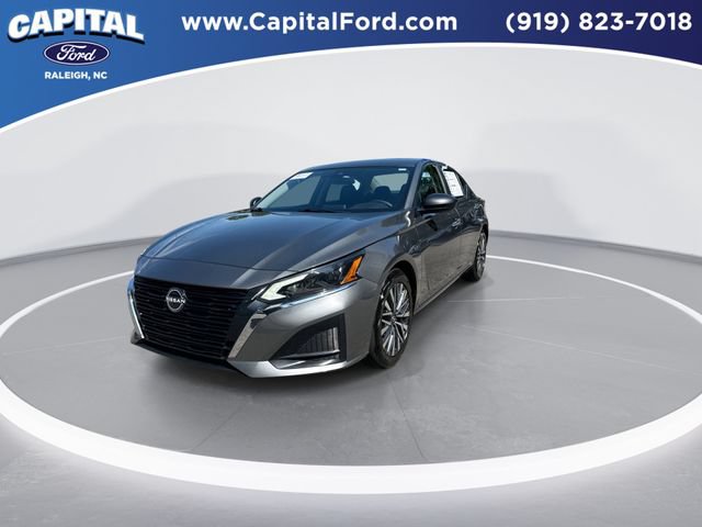 Used 2025 Nissan Altima 2.5 SV FWD image 4
