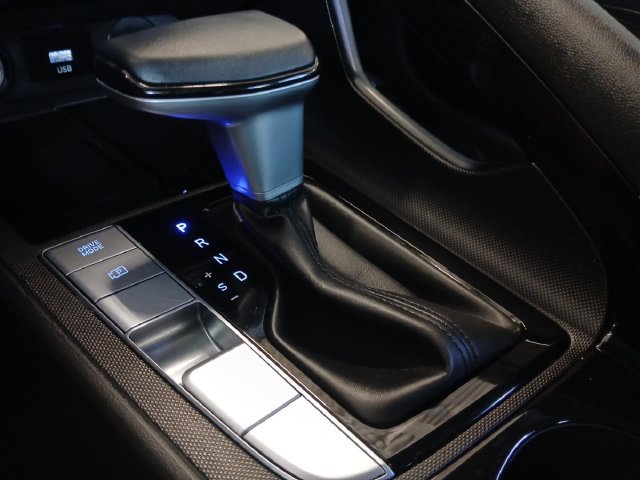 Used 2024 Hyundai Elantra SEL w/ Convenience Package FWD image 6