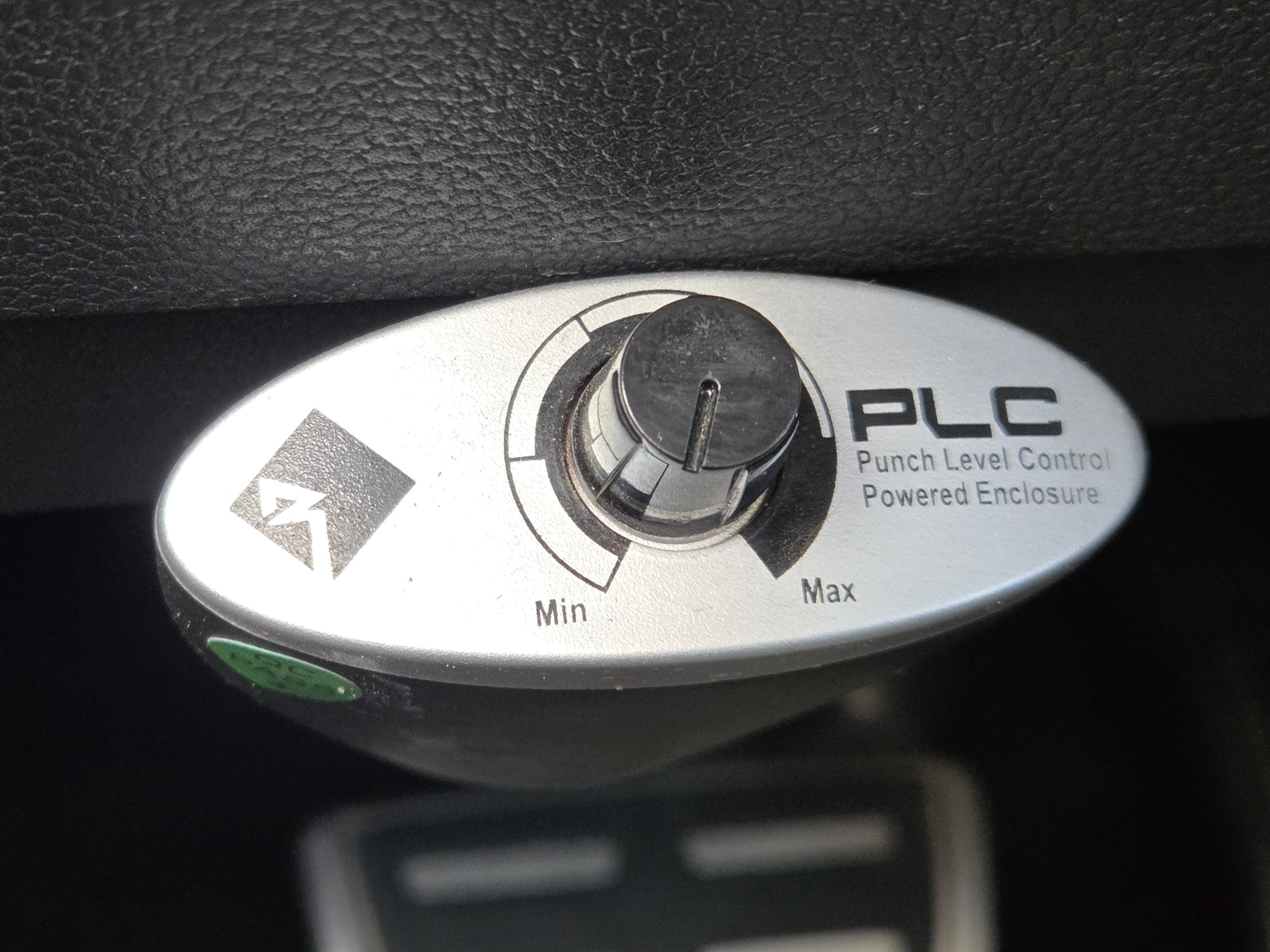 Used 2021 Volkswagen Tiguan SE AWD/4WD image 16