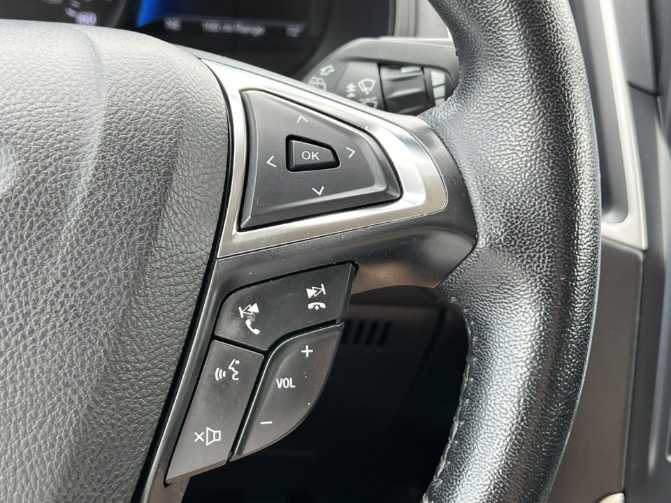 Certified 2022 Ford Edge SEL w/ Convenience Package image 26