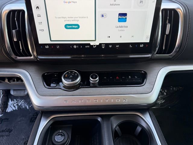 Certified 2025 Ford Expedition Platinum image 20