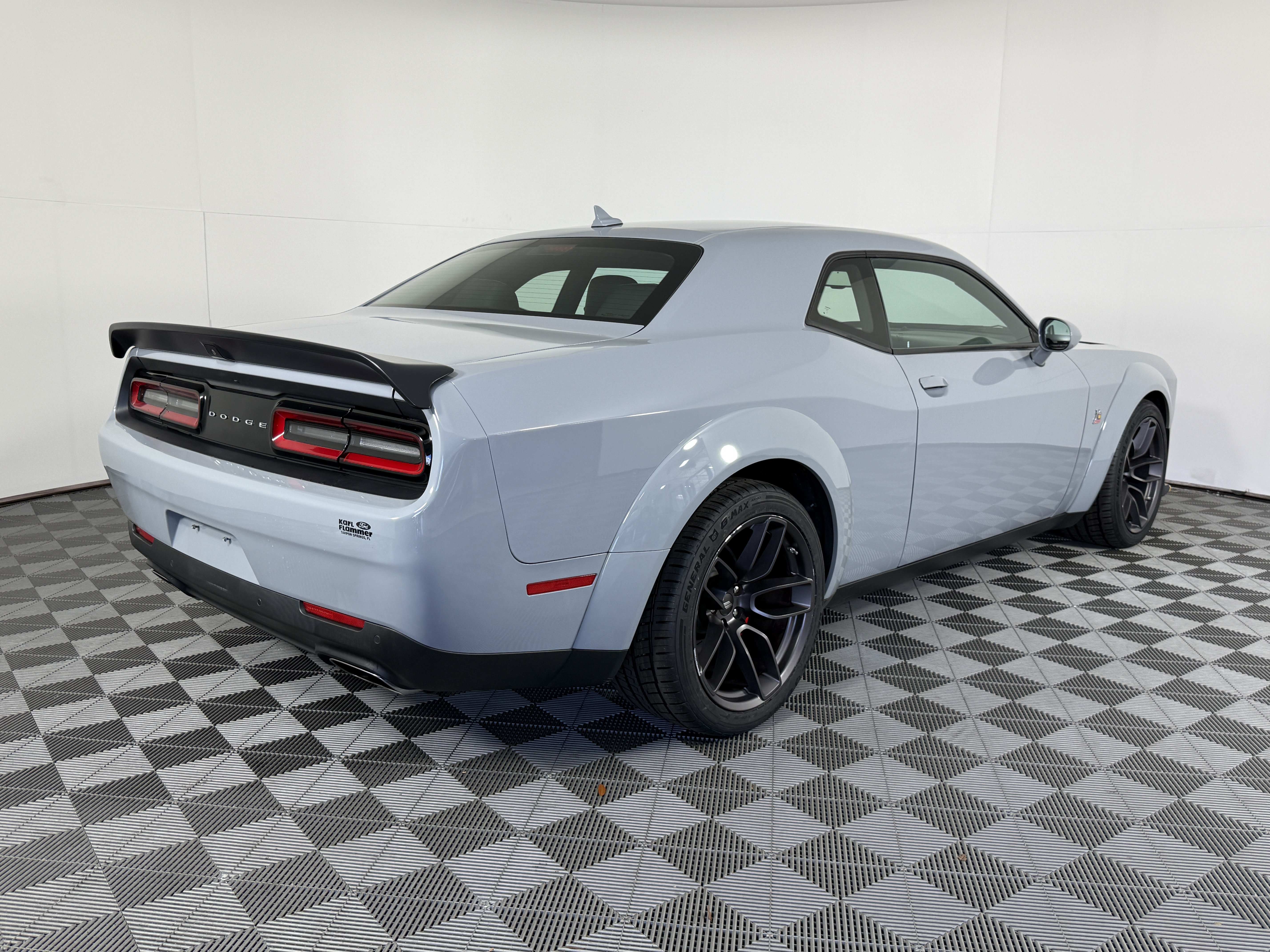Used 2020 Dodge Challenger R/T Scat Pack RWD image 3