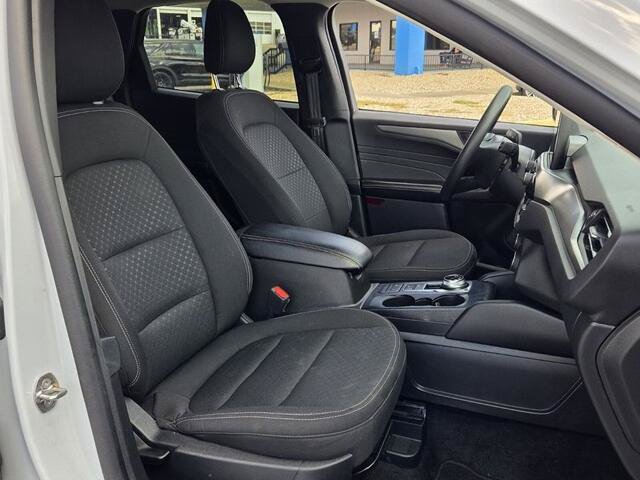Certified 2025 Ford Escape Active AWD/4WD image 17