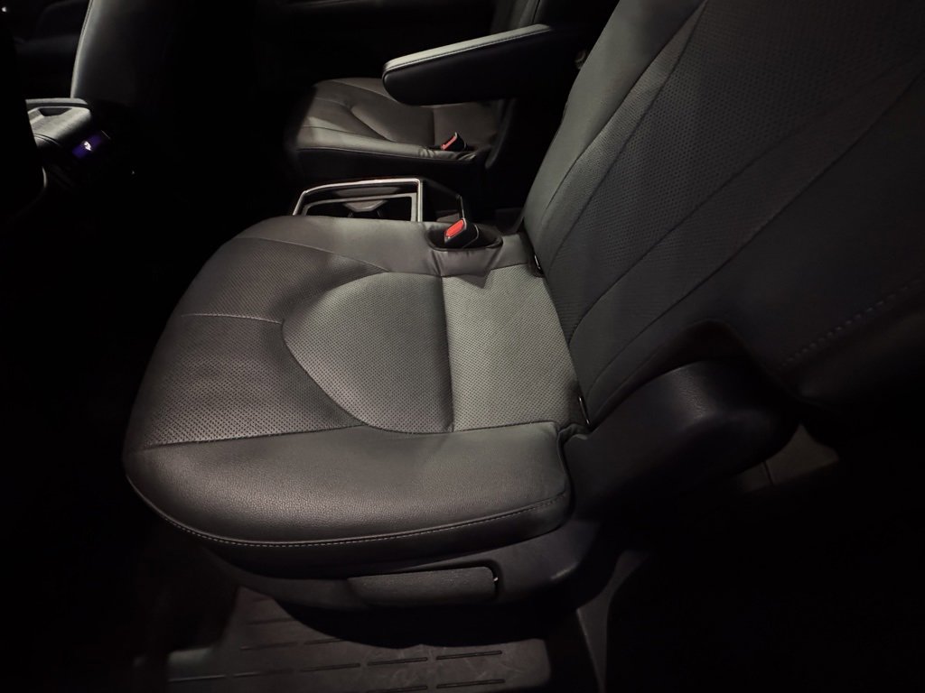 Used 2024 Toyota Grand Highlander Platinum image 33