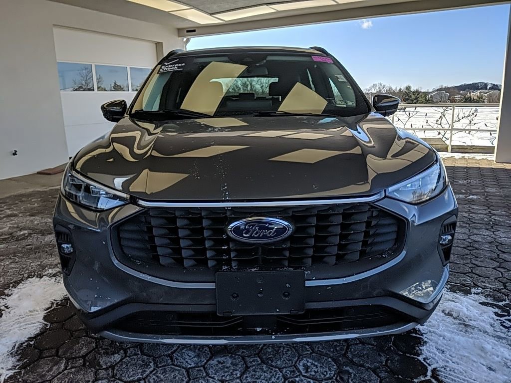 Certified 2025 Ford Escape Platinum image 8