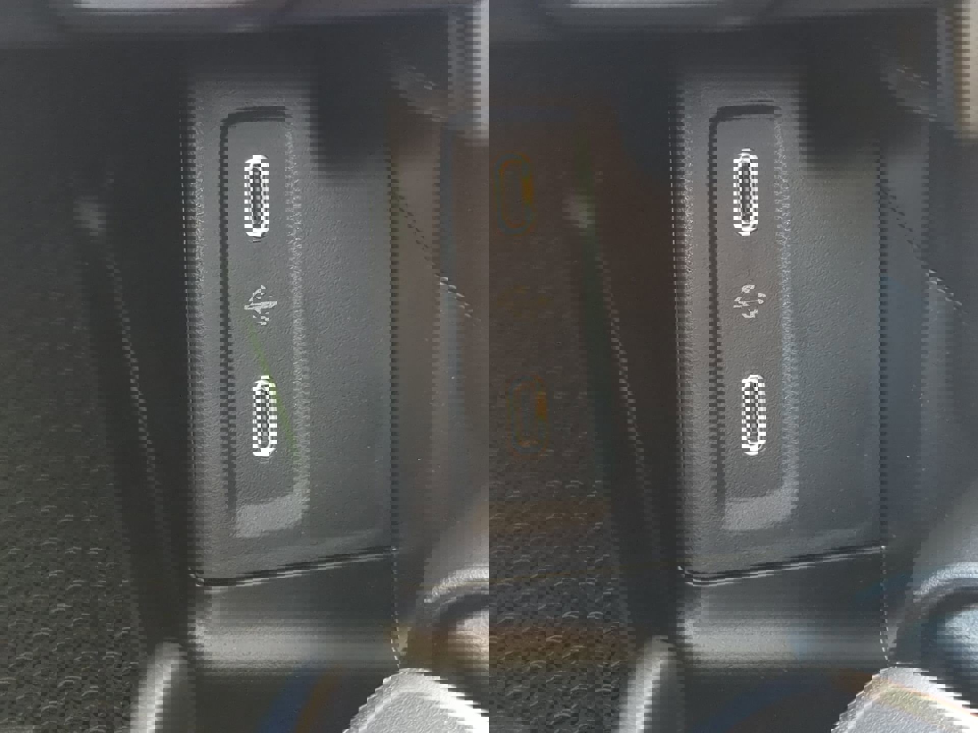 Used 2025 Mercedes-Benz GLC 350e 4MATIC image 47