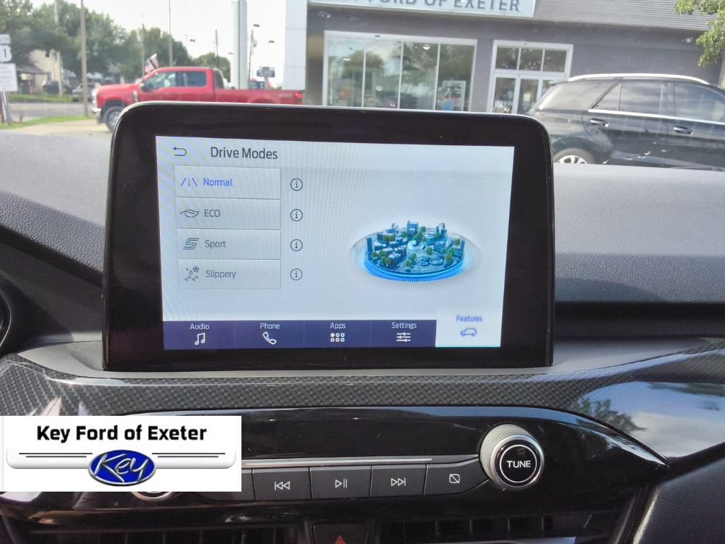 Certified 2025 Ford Escape ST-Line AWD/4WD image 42
