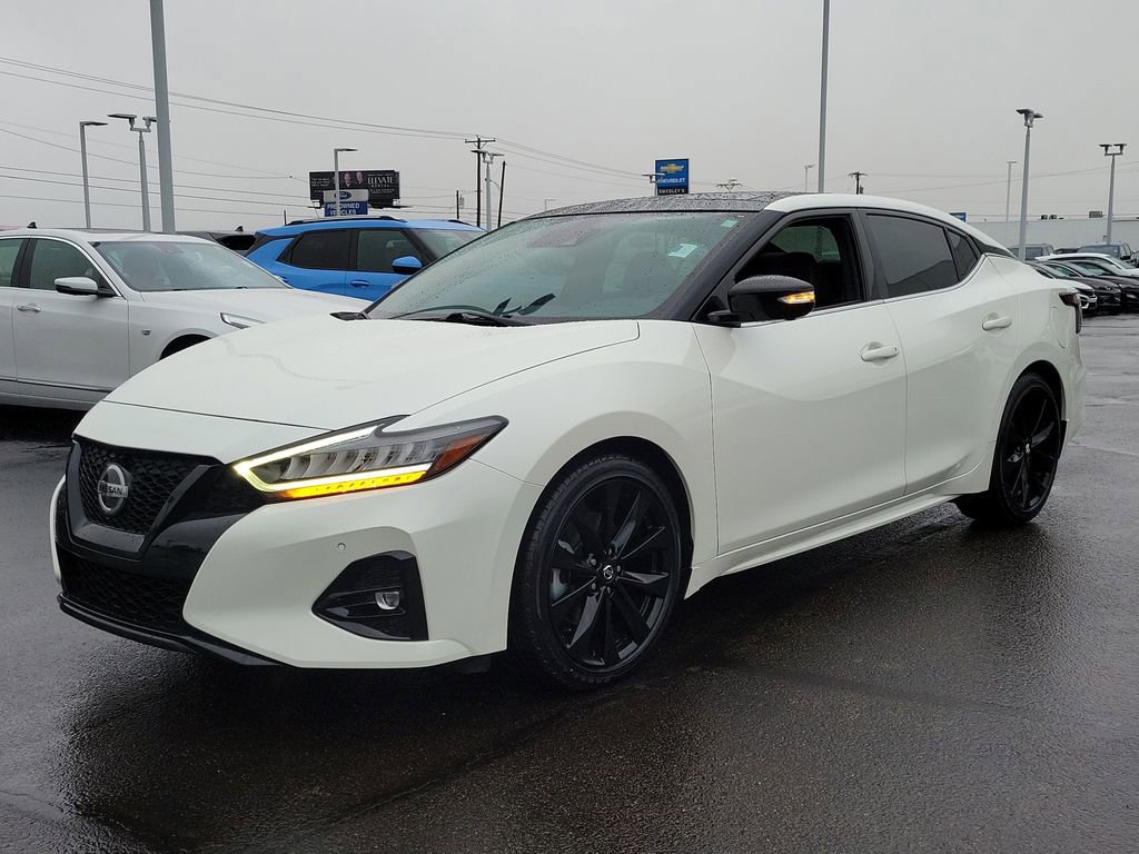 Used 2022 Nissan Maxima SR w/ Sport Mat Group image 8