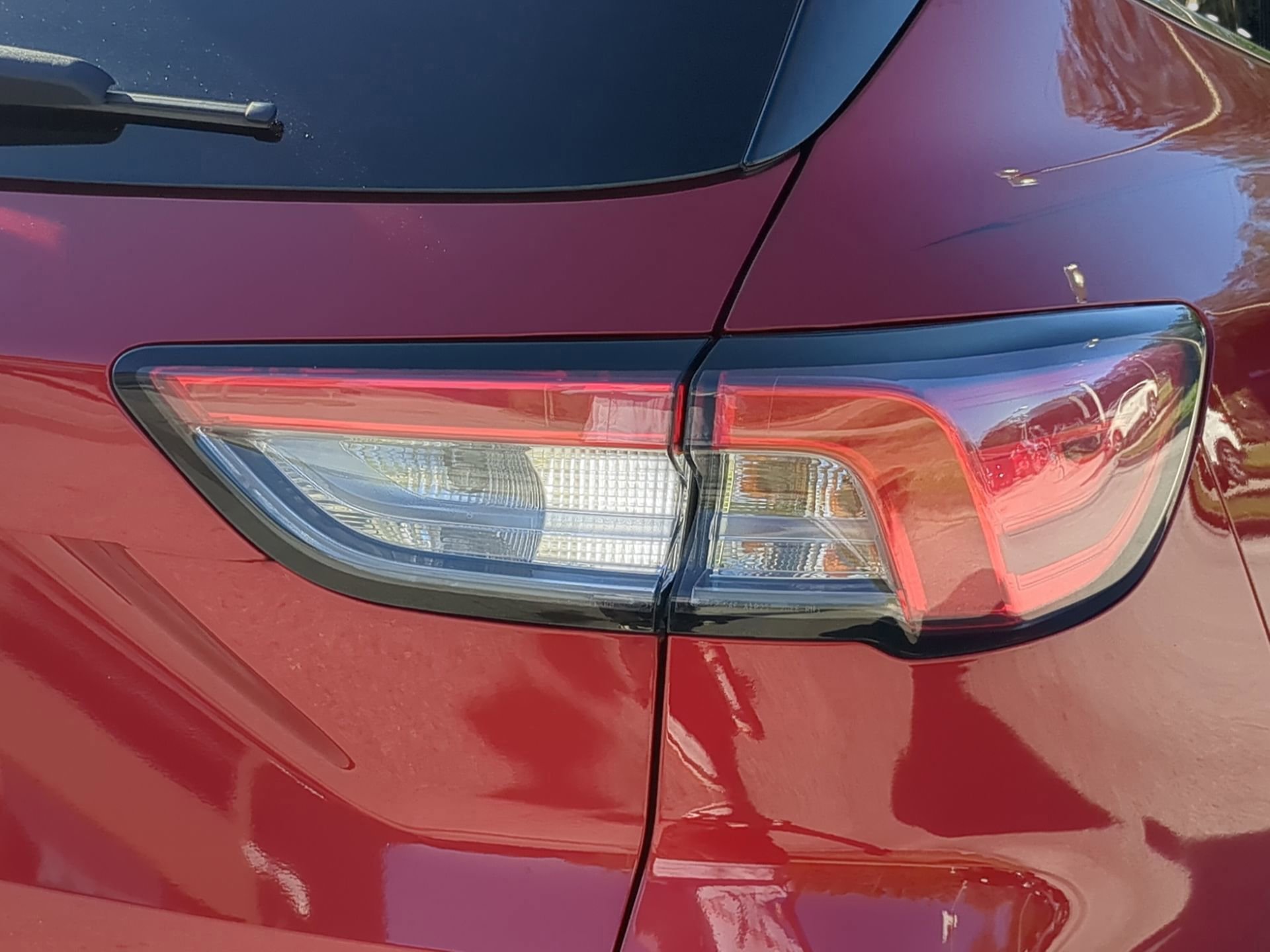 Certified 2022 Ford Escape Titanium w/ Titanium Elite Package image 37