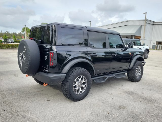 Certified 2024 Ford Bronco Badlands image 4