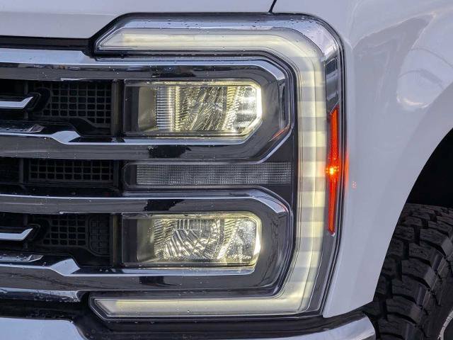 Certified 2023 Ford F250 Lariat w/ Lariat Ultimate Package AWD/4WD image 10