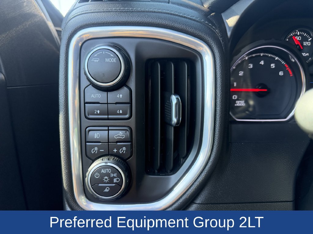 Used 2021 Chevrolet Silverado 1500 LT Trail Boss w/ LT Trail Boss Premium Package AWD/4WD image 18