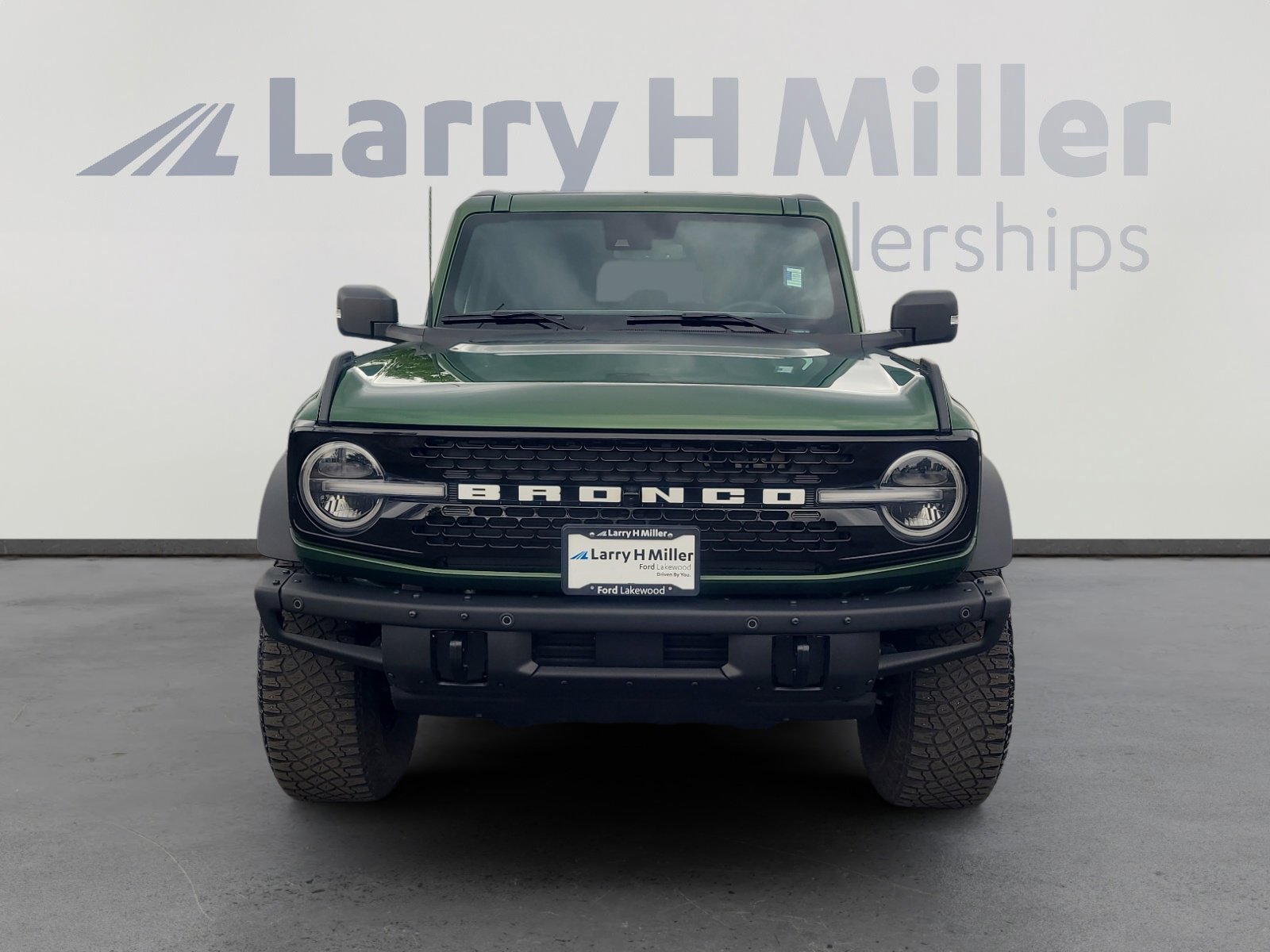 Certified 2024 Ford Bronco Wildtrak AWD/4WD image 8