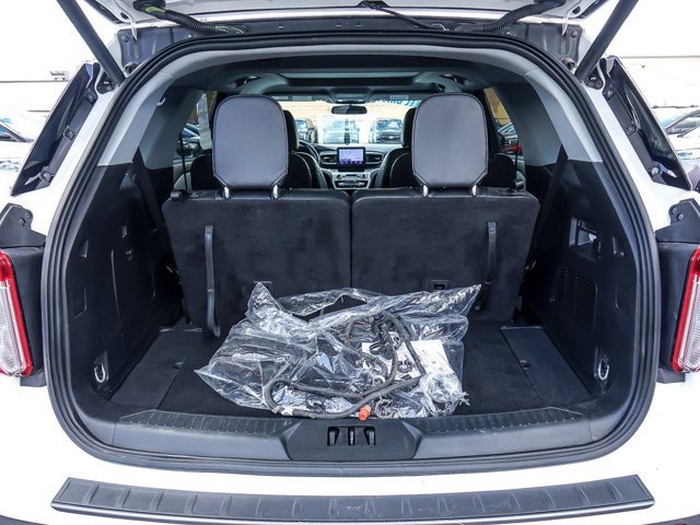 Certified 2023 Ford Explorer XLT w/ XLT Sport Appearance Package AWD/4WD image 31
