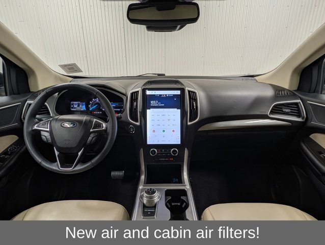 Certified 2024 Ford Edge SEL w/ Convenience Package AWD/4WD image 3