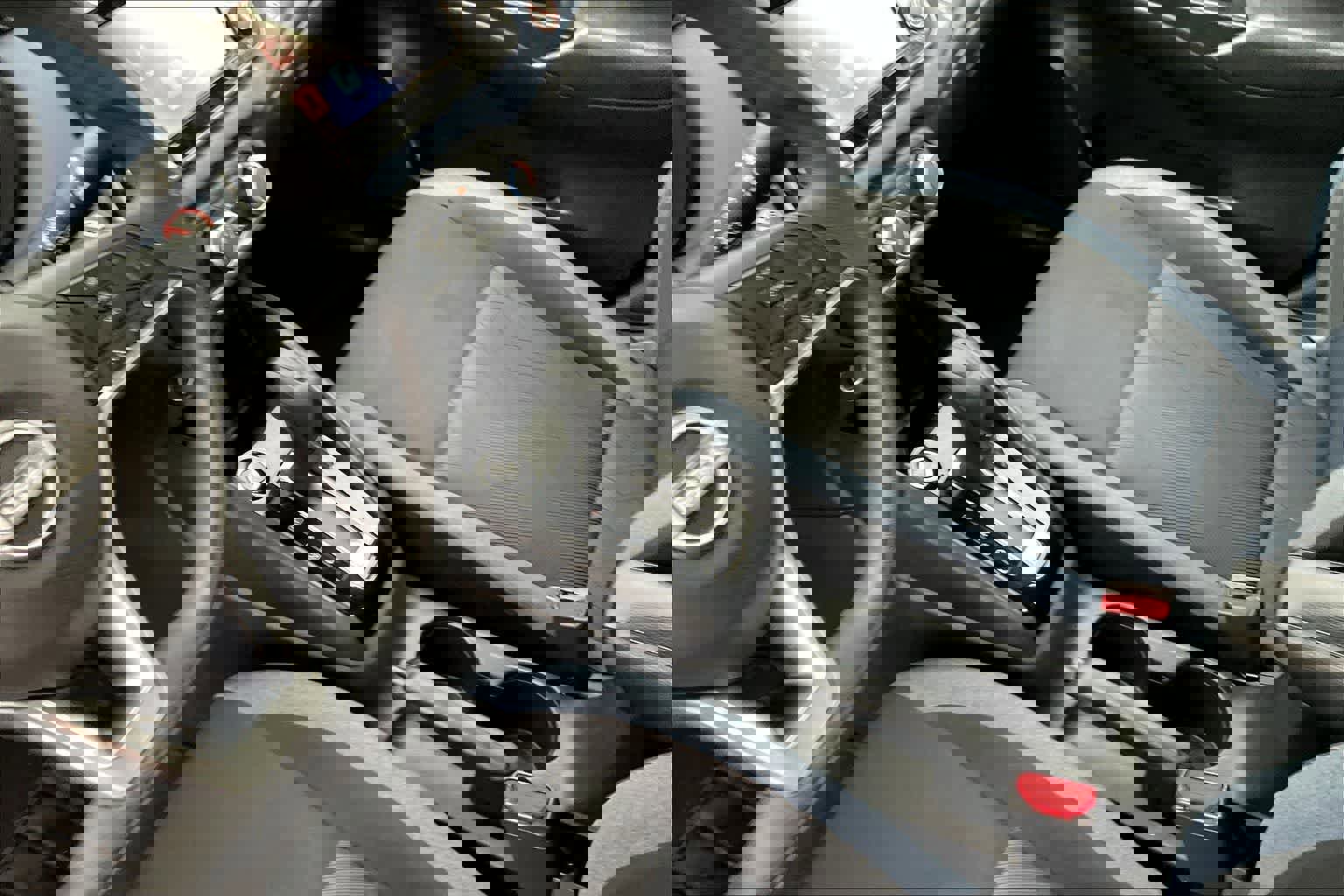 Used 2023 Nissan Versa SV image 18