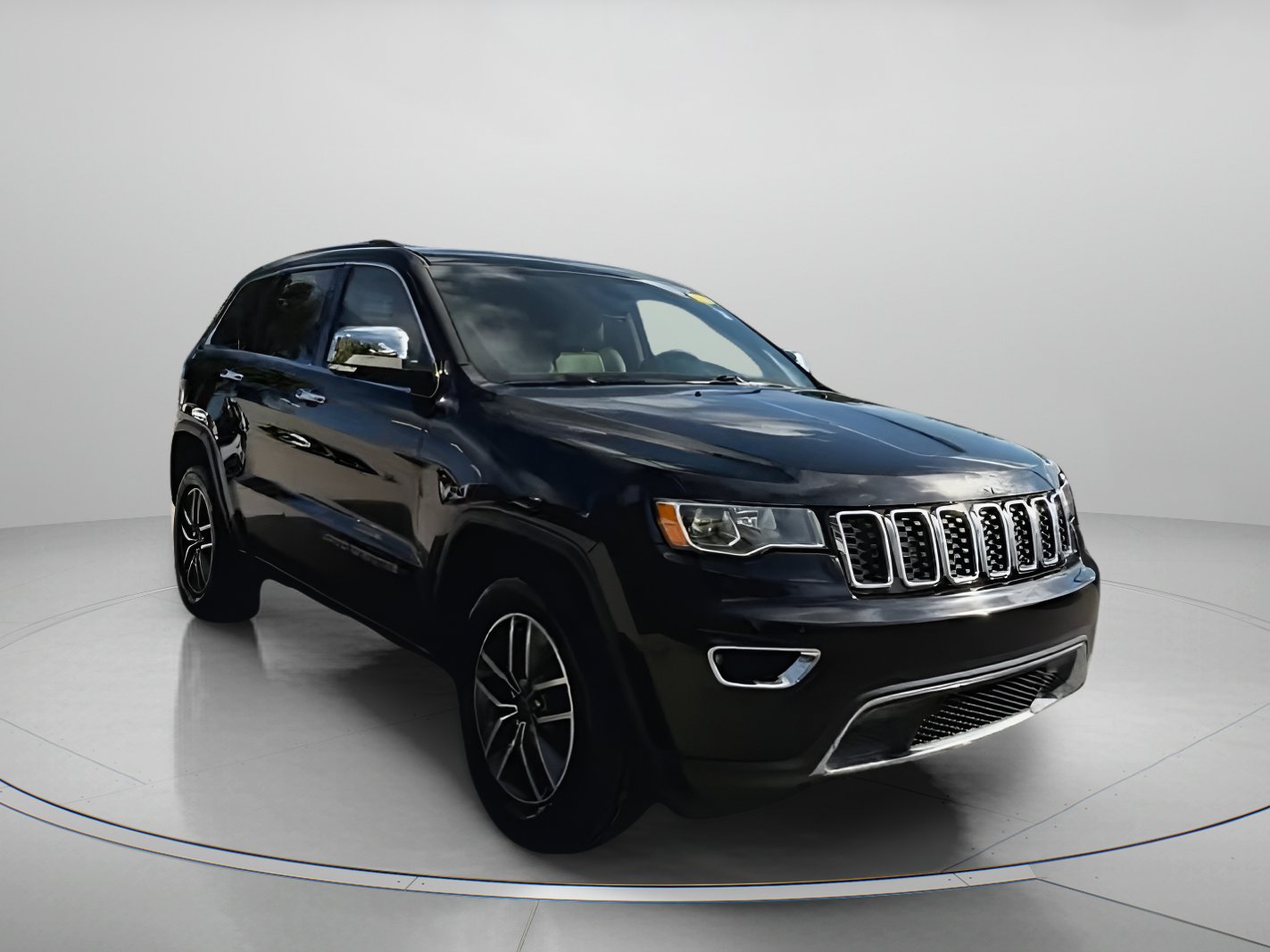 Used 2019 Jeep Grand Cherokee Limited image 3