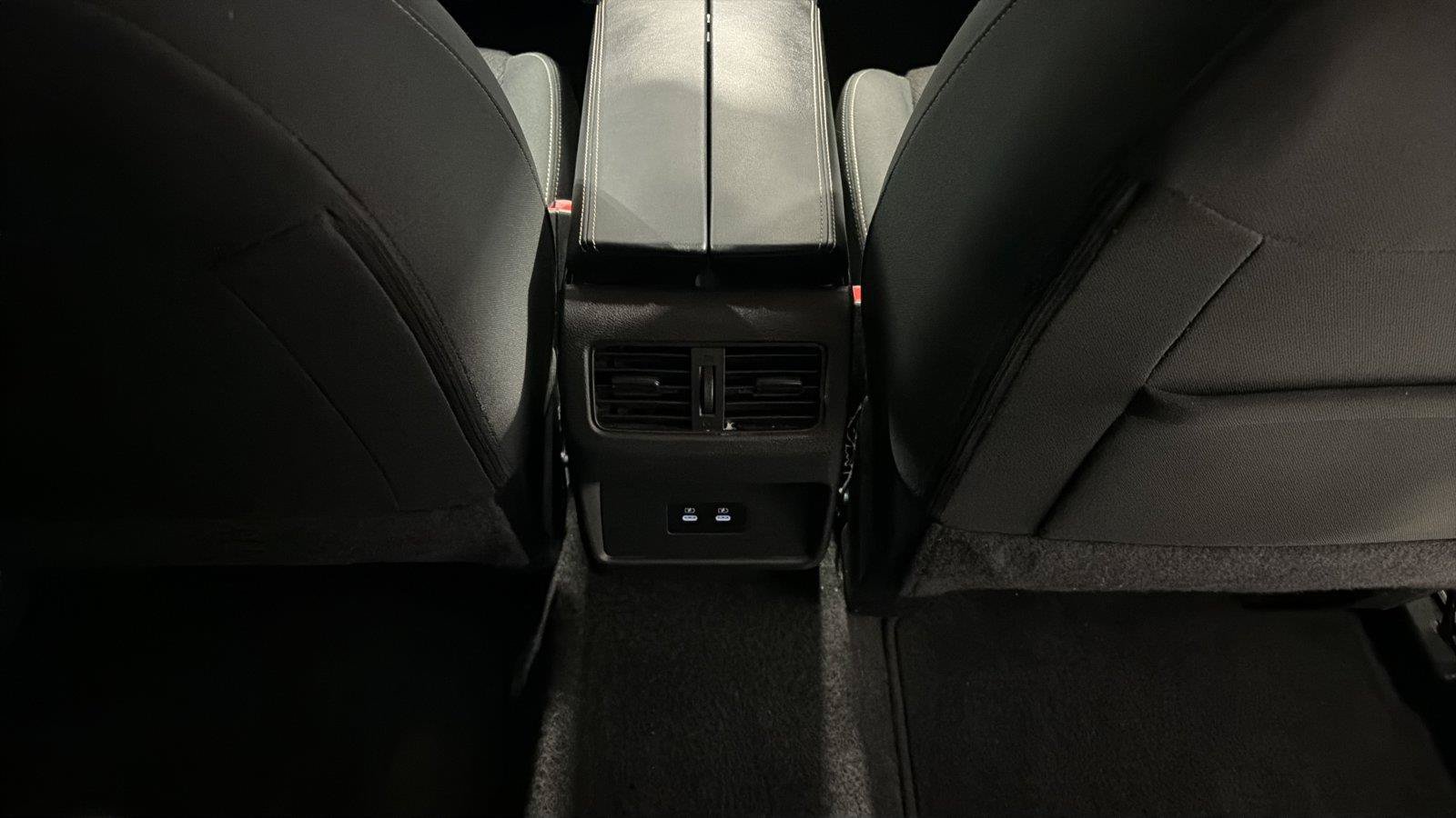 Used 2025 Nissan Rogue SV AWD/4WD image 23
