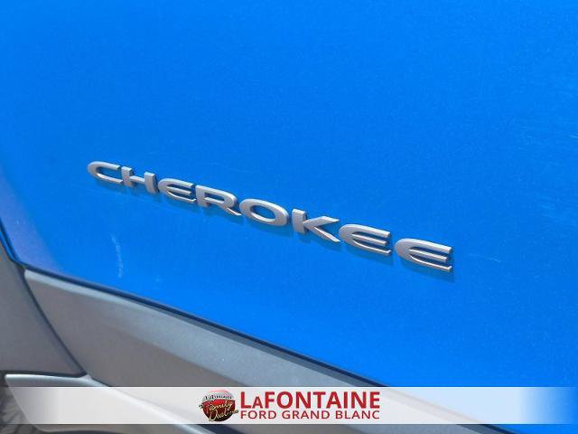 Used 2020 Jeep Cherokee Trailhawk AWD/4WD image 10