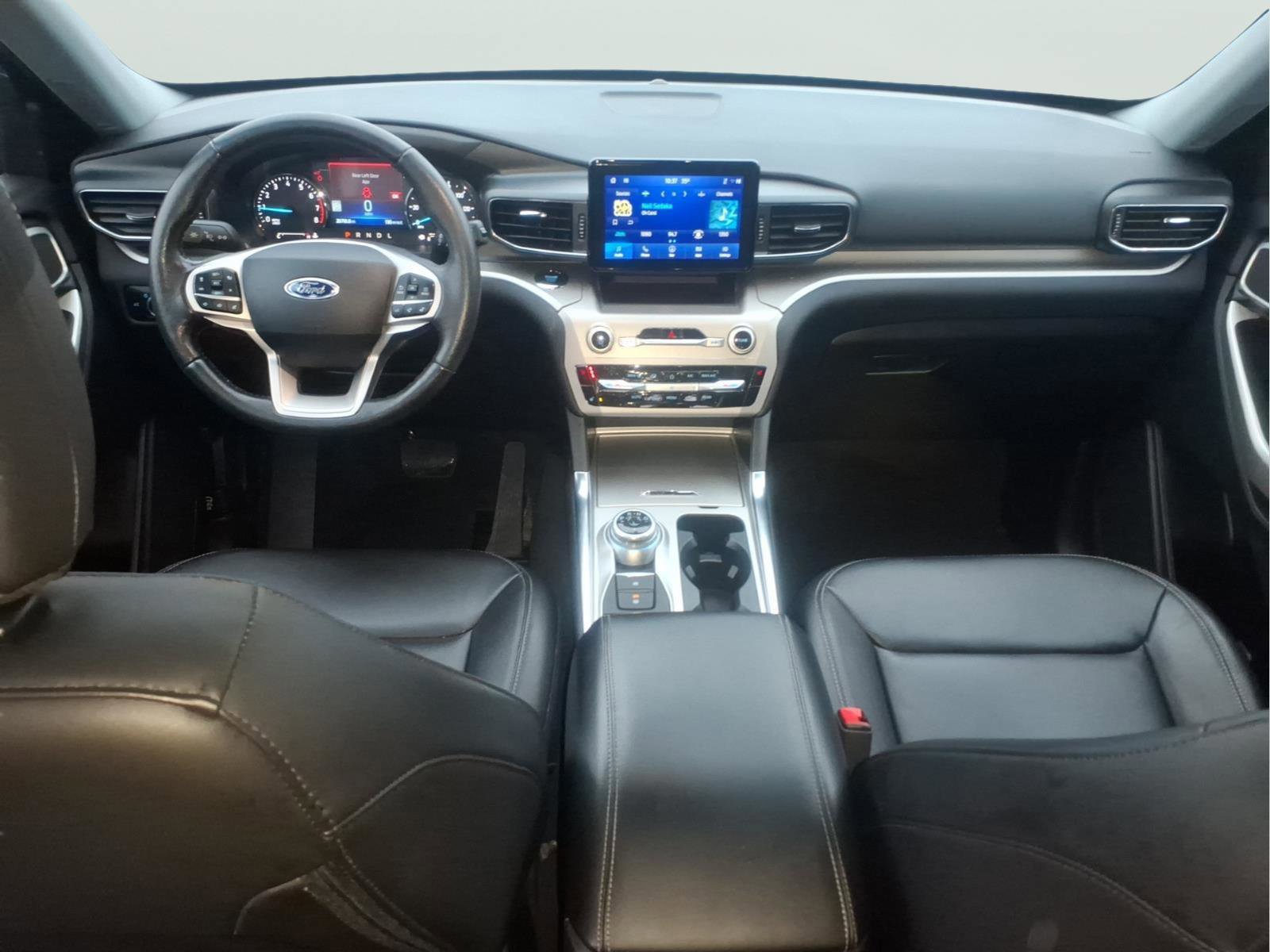 Certified 2023 Ford Explorer XLT w/ Equipment Group 202A image 11