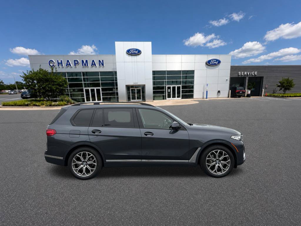 Used 2022 BMW X7 xDrive40i w/ Premium Package AWD/4WD image 4