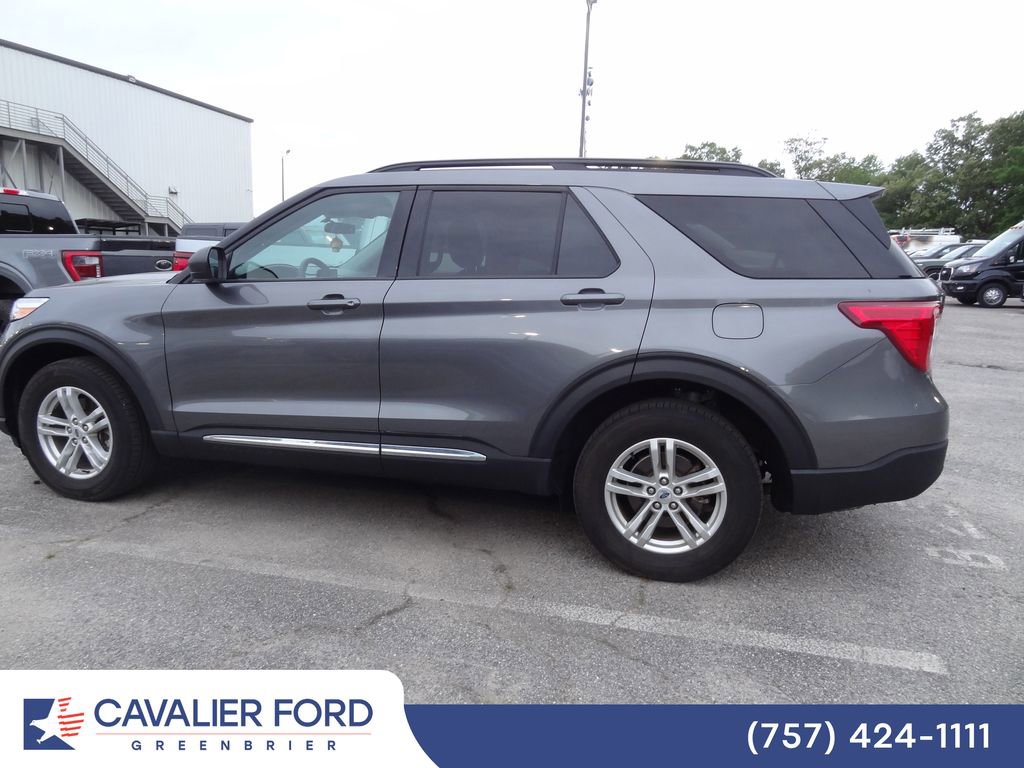 Certified 2023 Ford Explorer XLT w/ Class IV Trailer Tow Package AWD/4WD image 4