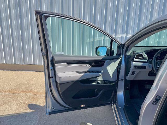 Used 2023 Honda Odyssey Touring image 15