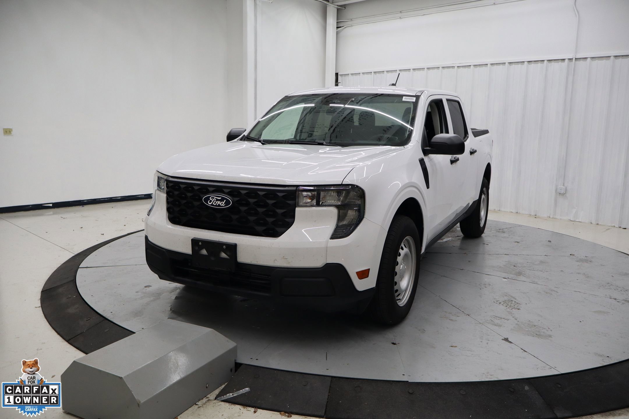 Certified 2025 Ford Maverick XL w/ Equipment Group 102A AWD/4WD image 8