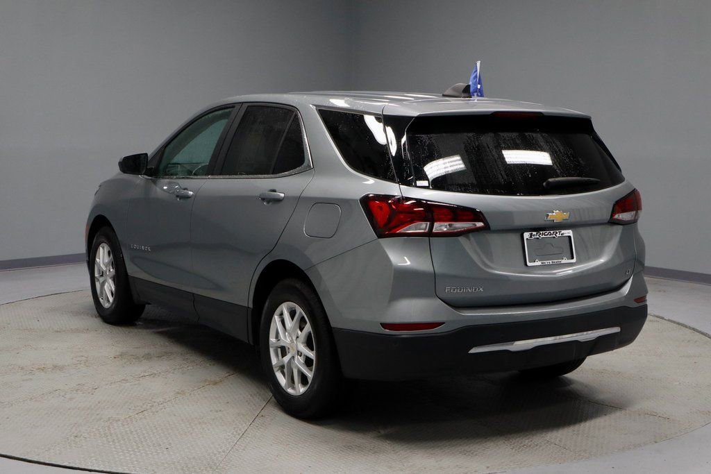 Used 2024 Chevrolet Equinox LT w/ LPO, Floor Liner Package image 3