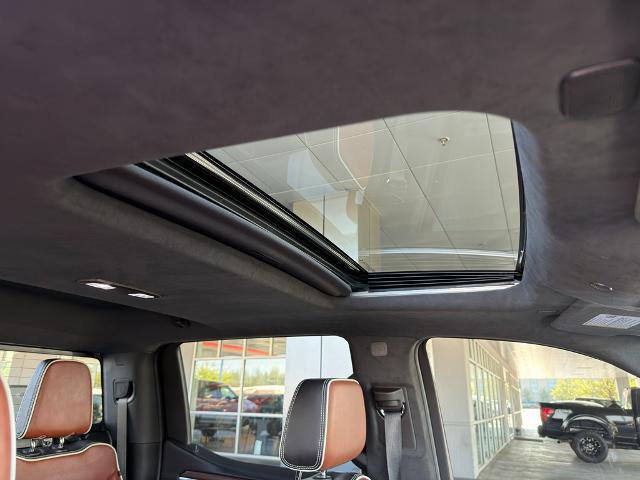 Used 2024 GMC Sierra 1500 Denali Ultimate AWD/4WD image 14