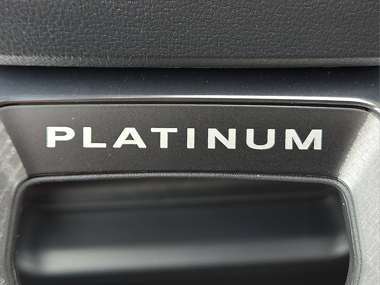 Certified 2025 Ford F250 Platinum AWD/4WD image 19