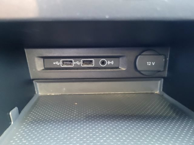 Used 2019 Volkswagen Tiguan SE AWD/4WD image 18