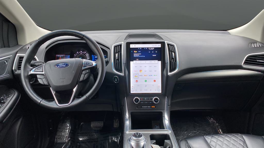 Certified 2024 Ford Edge Titanium AWD/4WD image 11