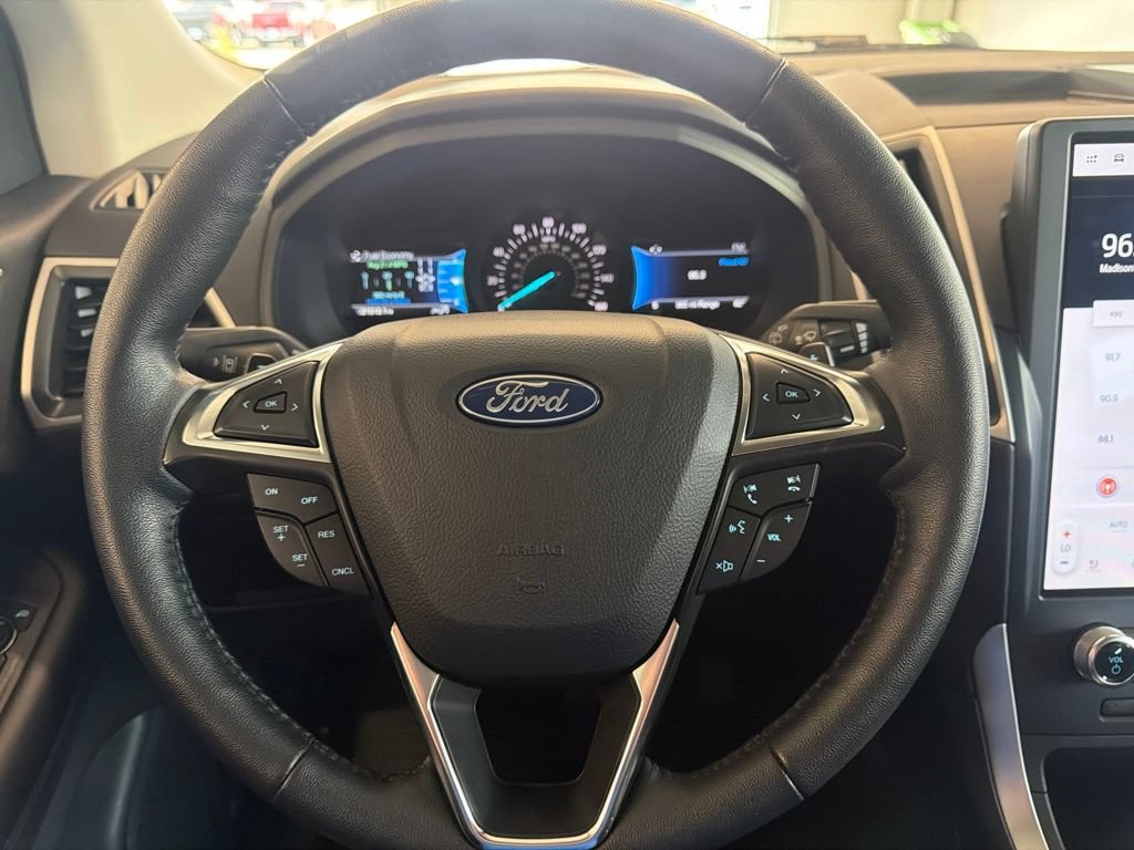 Certified 2024 Ford Edge SEL w/ Convenience Package AWD/4WD image 18