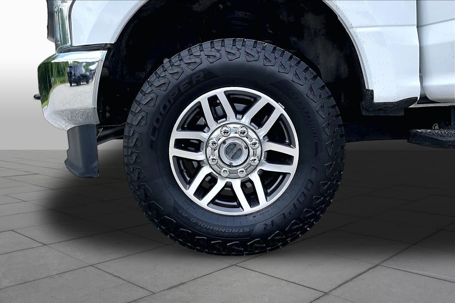 Certified 2022 Ford F250 XL w/ Power Equipment Group AWD/4WD image 11