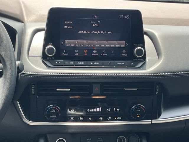 Used 2022 Nissan Rogue SV FWD image 18