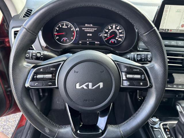 Used 2023 Kia Seltos SX AWD/4WD image 10