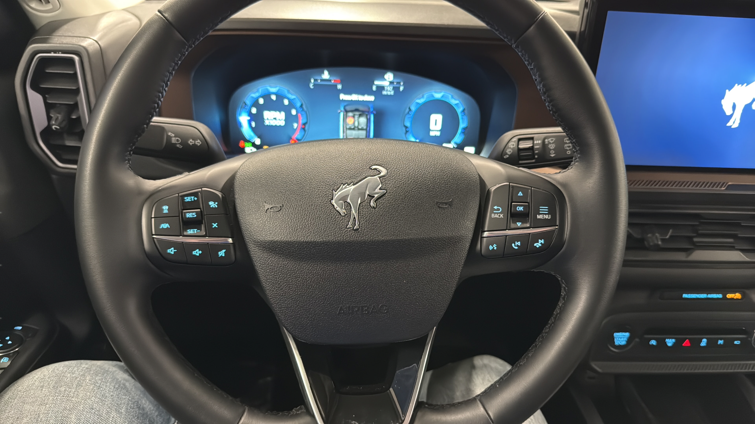 Certified 2025 Ford Bronco Sport Outer Banks w/ Outer Banks Tech Package+ AWD/4WD image 21