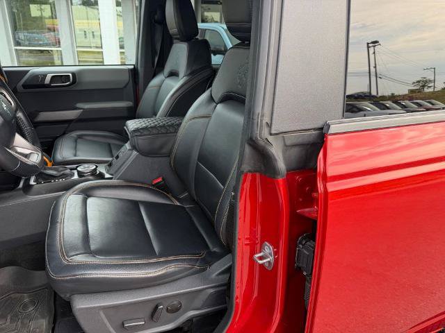 Certified 2023 Ford Bronco Badlands w/ Sasquatch Package AWD/4WD image 9
