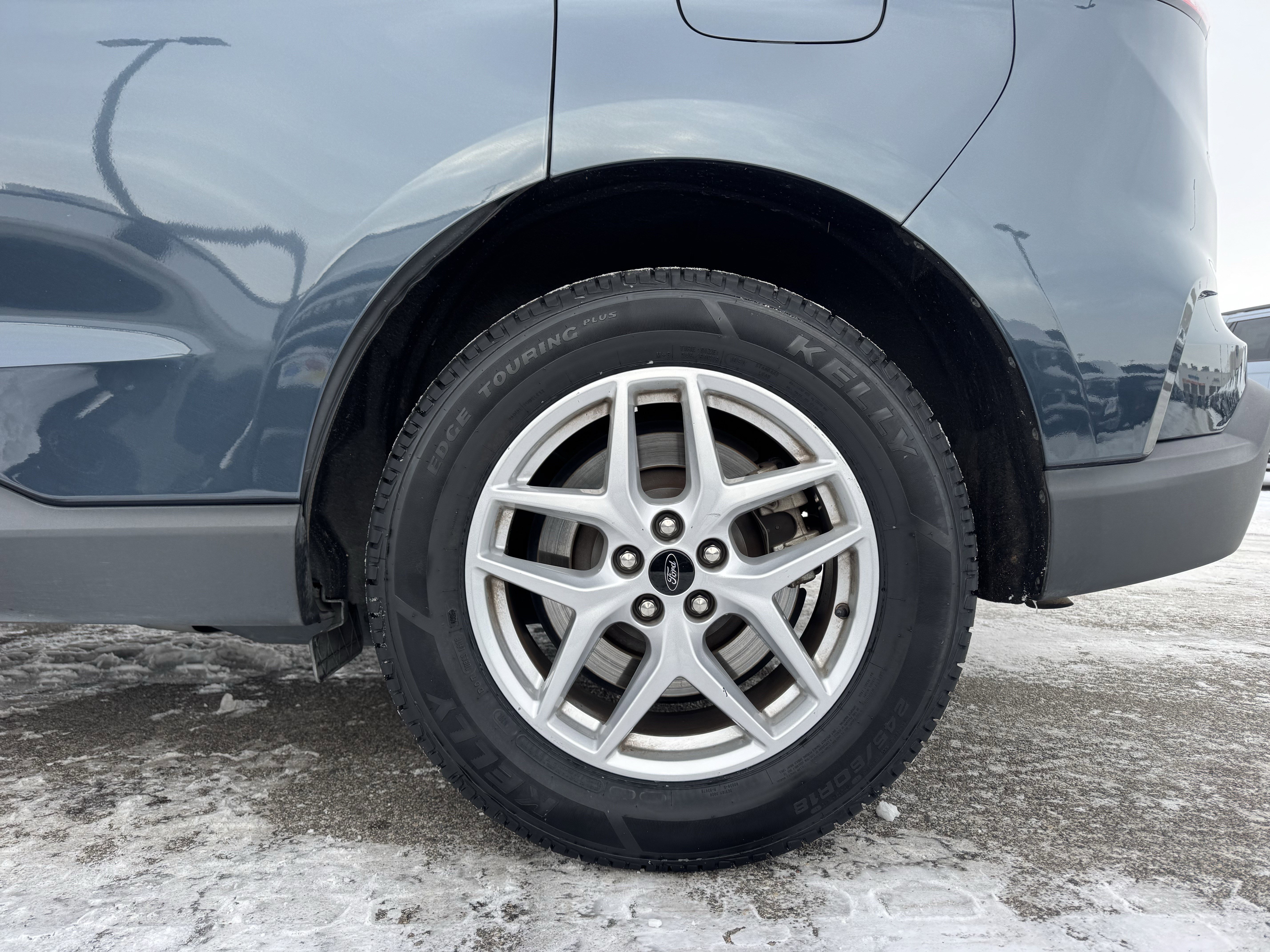 Certified 2024 Ford Edge SEL image 17