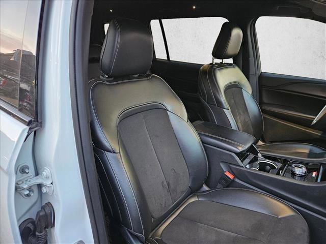 Used 2023 Jeep Grand Cherokee L Laredo image 17